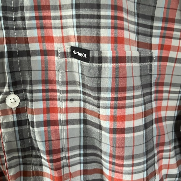 Button down - Picture 3 of 3